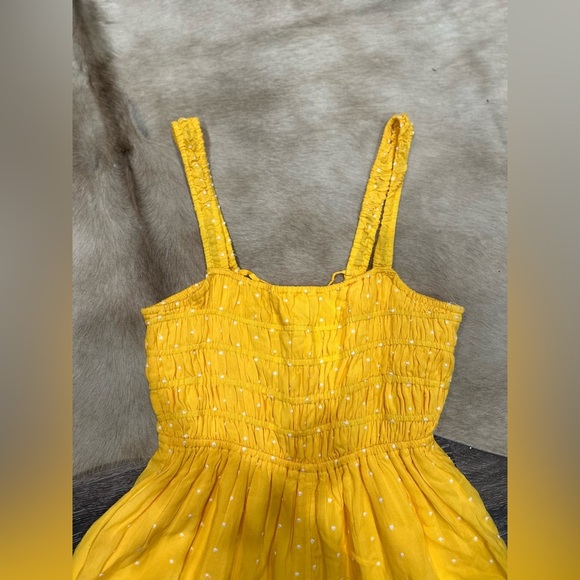 Urban Outfitters Yellow Romper Tie Back Spring Size Medium - Picture 4 of 7